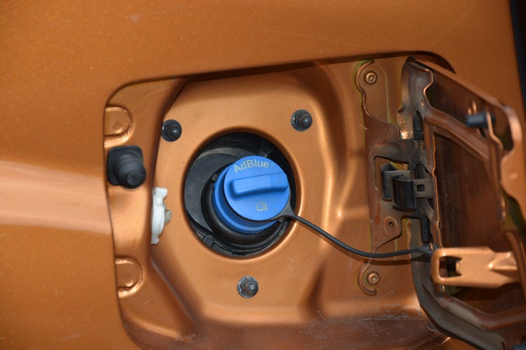 nissan4