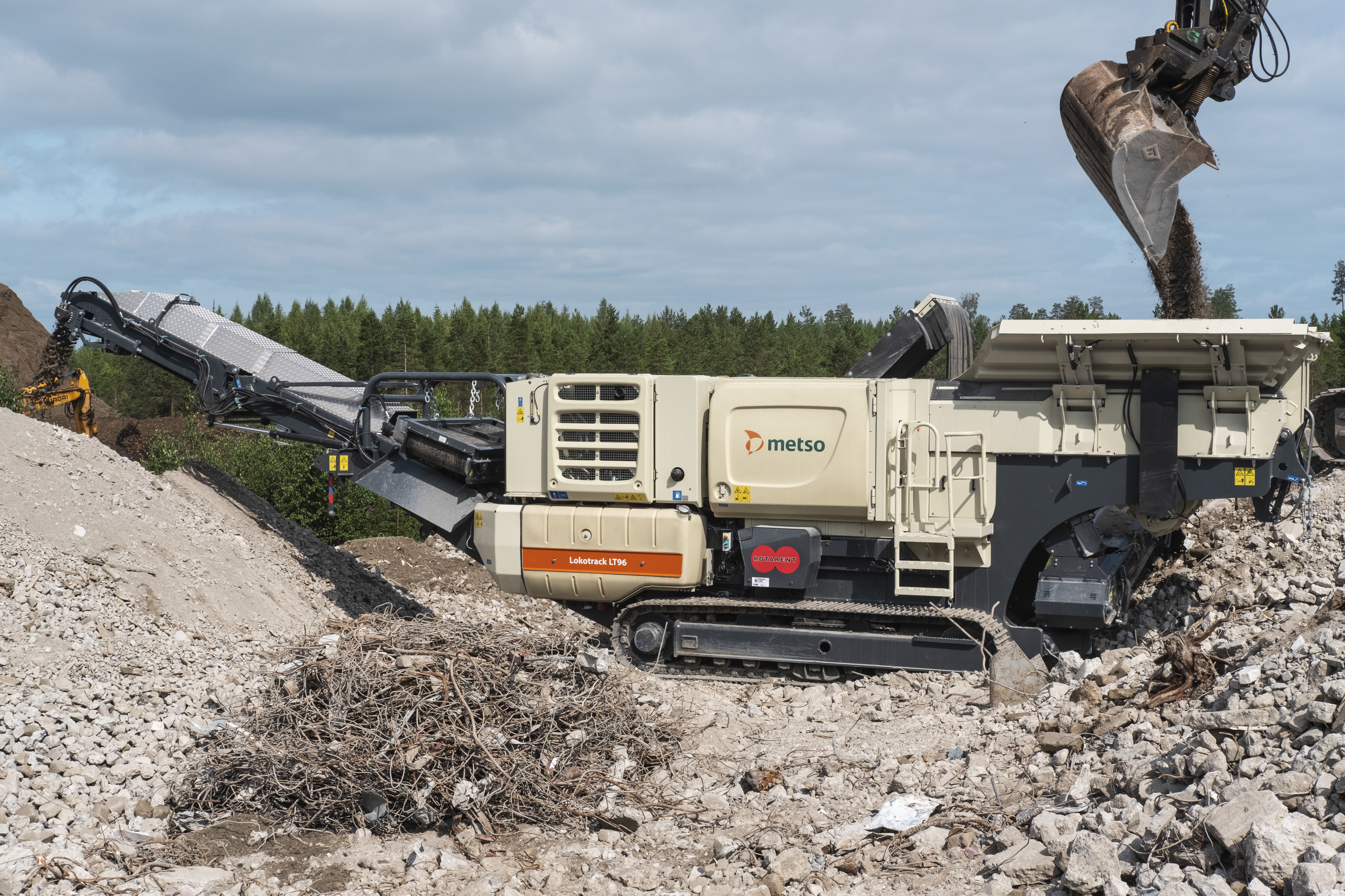 Lokotrack Urban LT96 recycling concrete DSCF2387